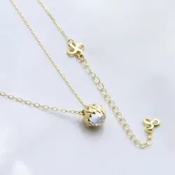 シロツメクサPetit K18ネックレス｜ブルームーンストーン