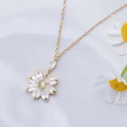 花占いトパーズK18ネックレス